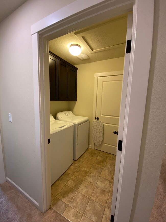 Building Photo - 10030 NW Bartlett Loop