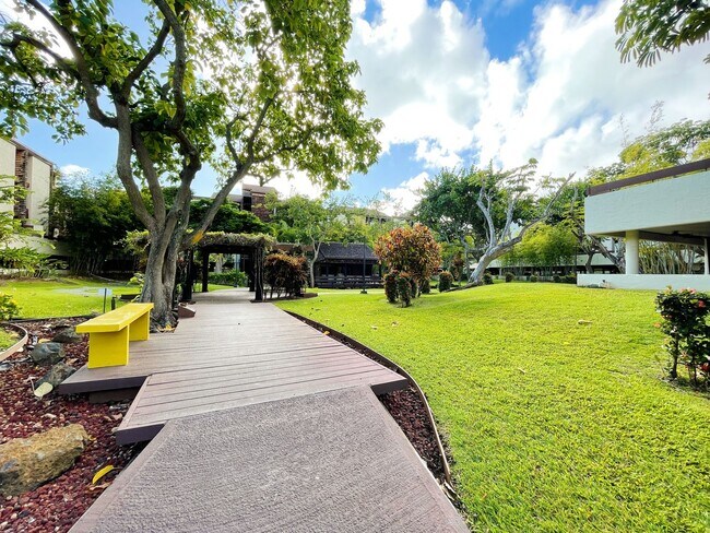 Building Photo - Pet Friendly Kailua Condo with A/C