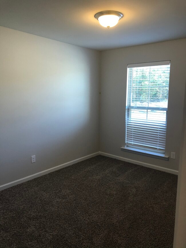 Building Photo - 23136 Jinkins Ln
