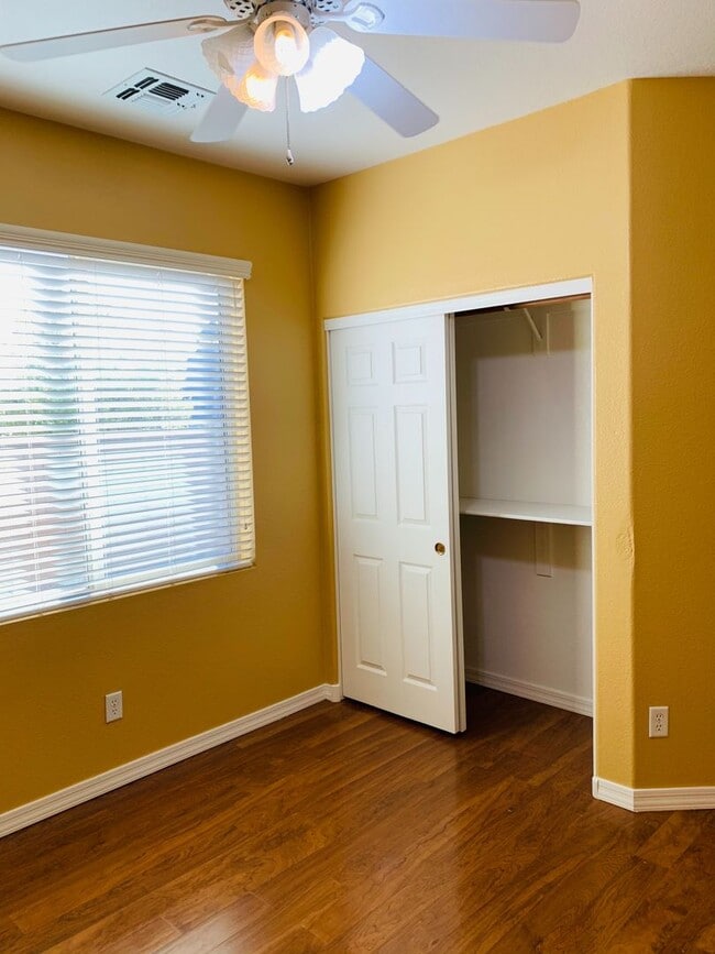 Building Photo - Beautiful Home In Rancho Sahuarita Located...