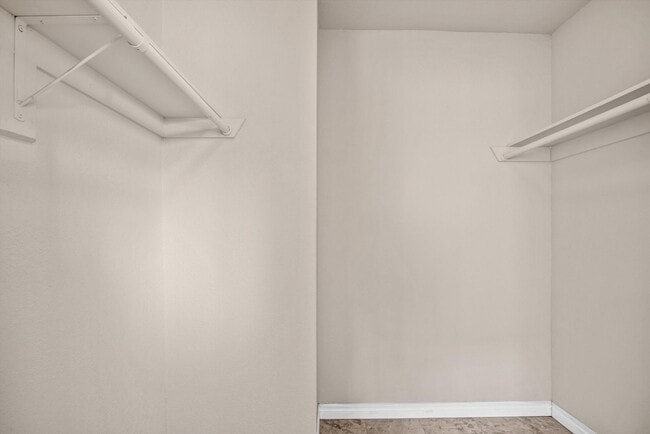 Building Photo - Cozy 2 BD, 1 BA Condo in Las Palmas Villas!