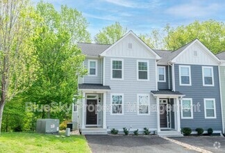 Building Photo - 132 Longwood Dr