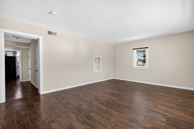 Building Photo - Move-In Ready 2BR home – fully renovated, updated roof & HVAC, *OPEN HOUSE 3/29/26 330PM-430PM *