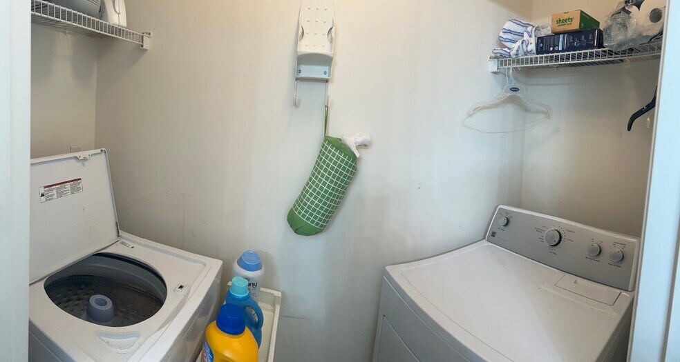 Washer and dryer - 34 Tannenbaum Cir