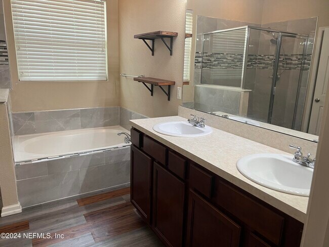 Building Photo - 5063 Johnson Creek Dr