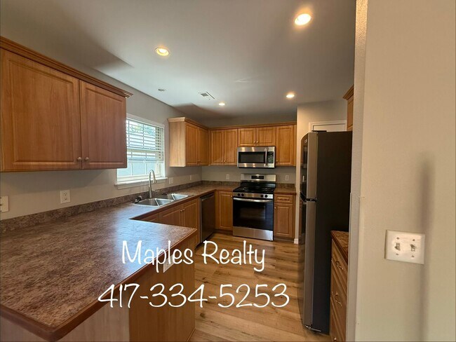 Building Photo - 141 Scotch Pine Ct
