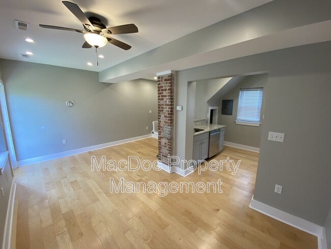 Building Photo - 1115 Winchester St