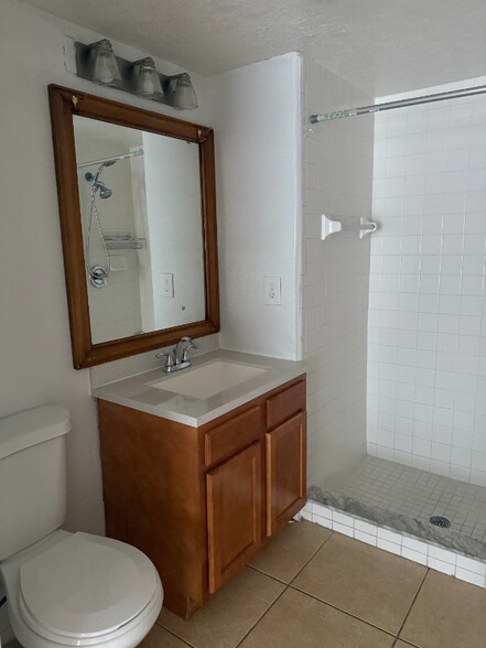 Building Photo - 13829 Timberland Dr