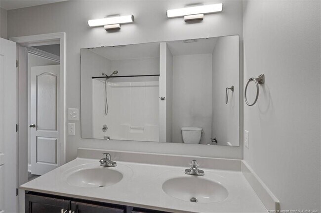 Building Photo - 134 Huzzas Cir