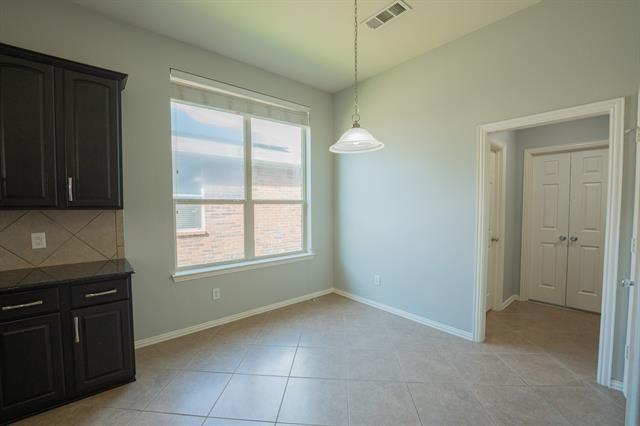 Building Photo - 504 Hummingbird Dr