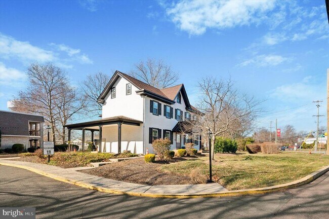 Building Photo - 503 N Bethlehem Pike