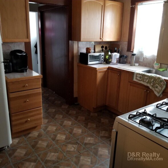 Building Photo - 321 Alewife Brook Pky