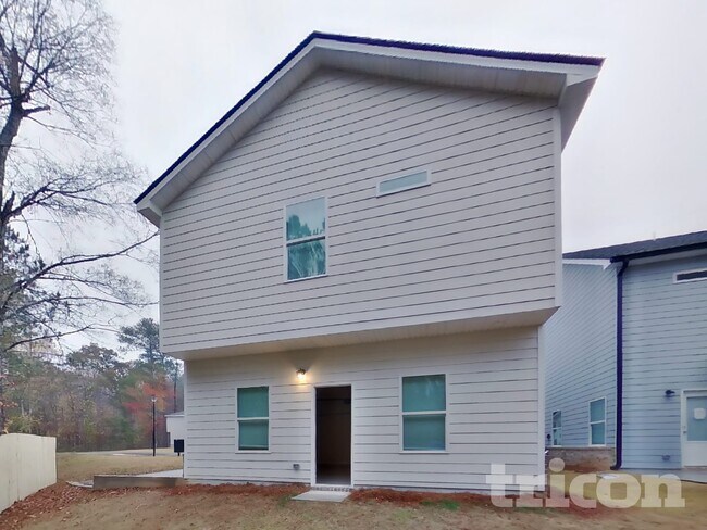 Building Photo - 100 Heard Ln