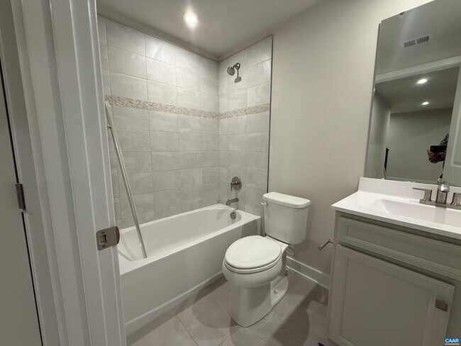 Building Photo - 5175 Lazy Branch Ln