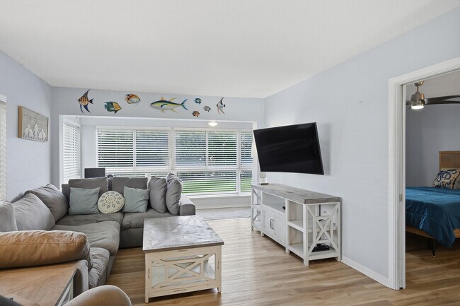 Building Photo - 3401 Spanish Trail