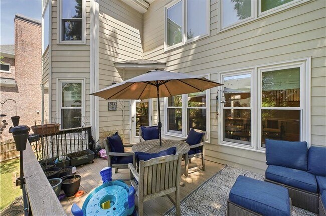 Building Photo - 3308 Fieldwood Dr SE