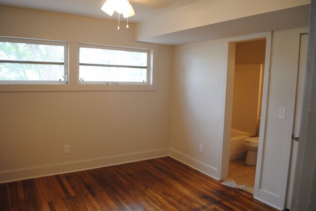 Building Photo - Home in Opelika!