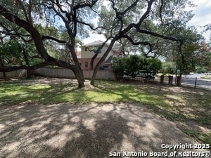 Building Photo - 1603 Doe Park
