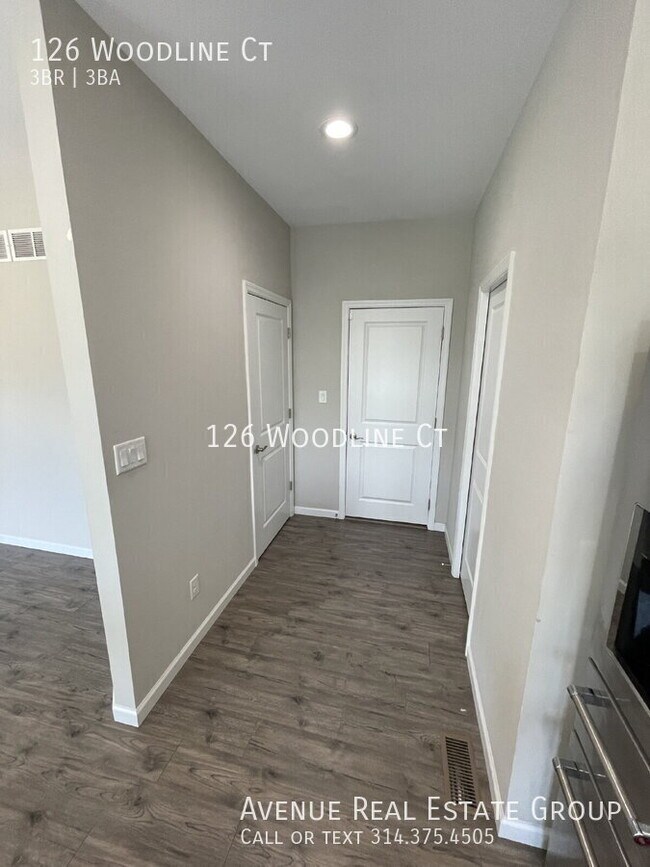 Building Photo - 126 Woodline Ct
