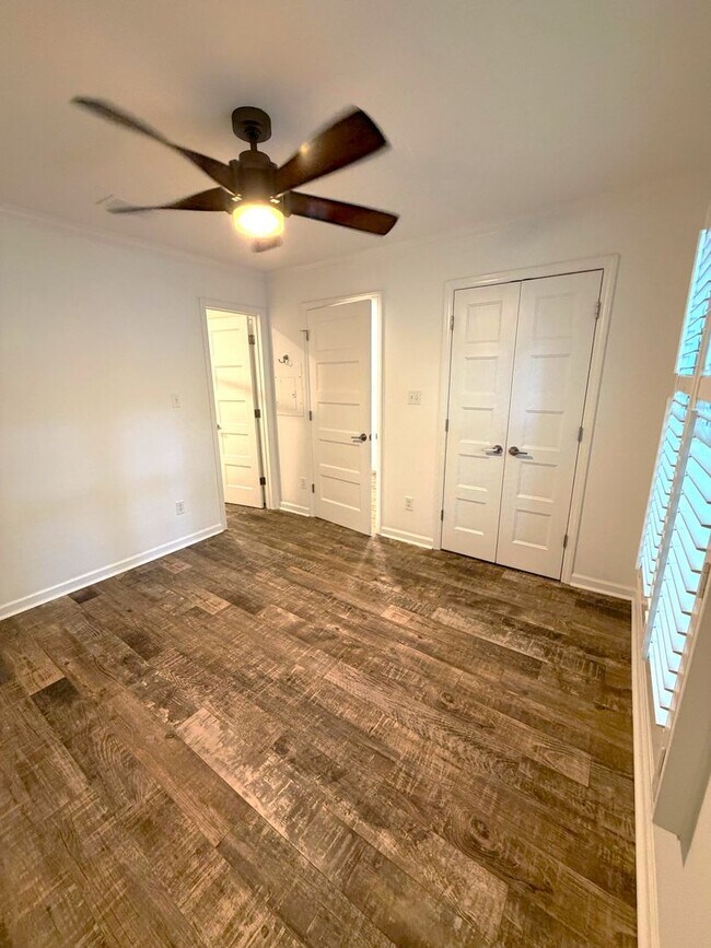 Building Photo - 646 Portside Dr
