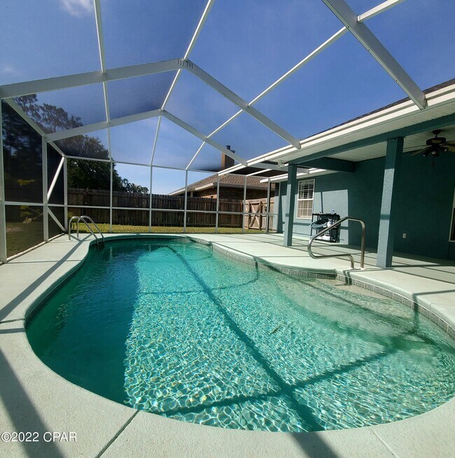 Building Photo - 431 Hidden Island Dr