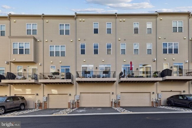 Building Photo - 22980 Camilla Springs Sq