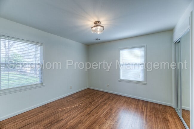 Building Photo - For Lease | Tulsa | Available Now!