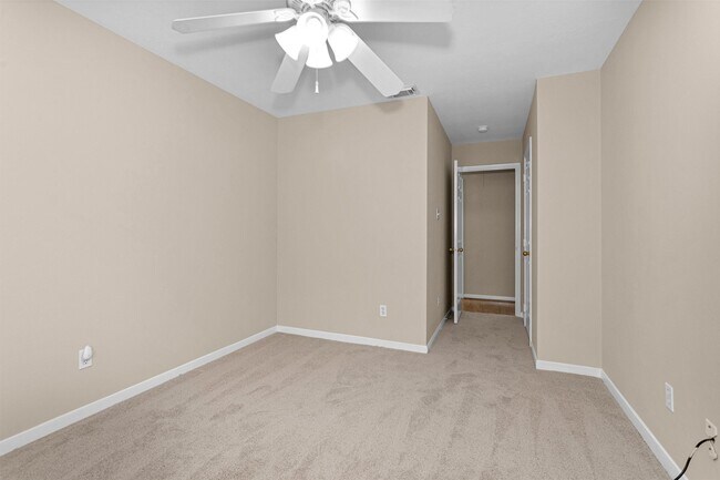 Building Photo - 24711 Laurel Chase Ln