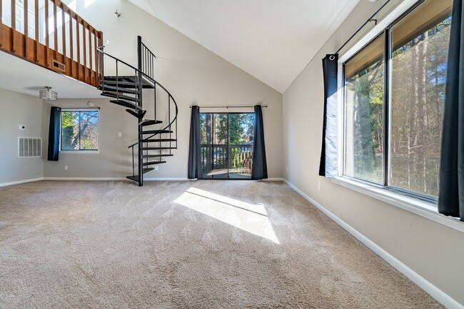 Living room w/second balcony - 3089 Huntleigh Dr