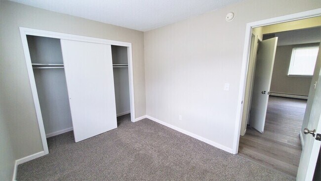 Building Photo - 74 Northwood Dr