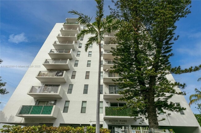 Building Photo - 1300 Alton Rd
