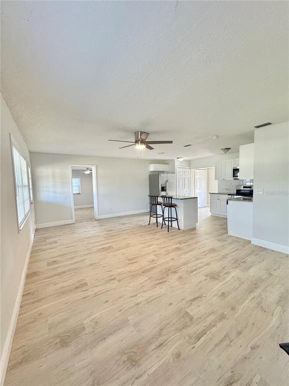 Building Photo - 2336 Nansen Ave