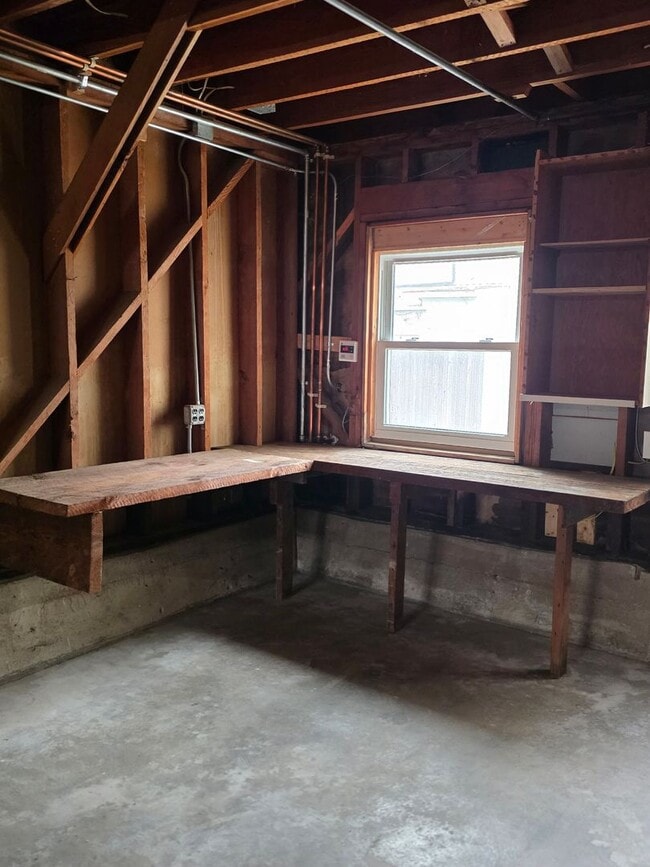 Building Photo - Remodeled Home 2 Blocks from Ocean Beach