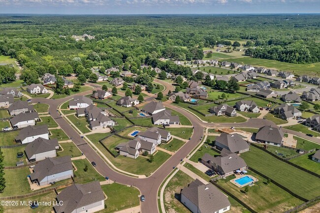 Building Photo - 13738 River Grove Ln