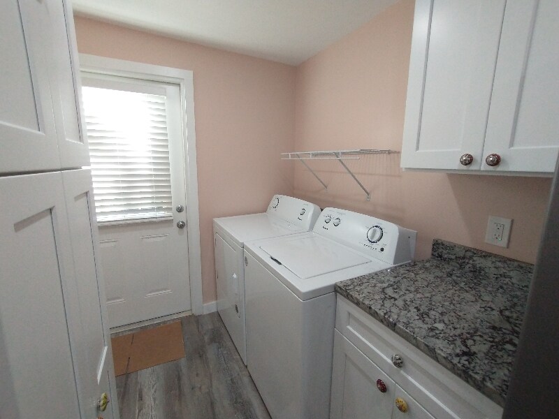 Building Photo - 135 NW Shannon Ave