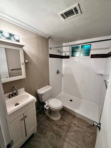 Building Photo - 3471 Kellogg Pl
