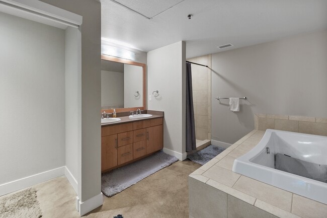 Building Photo - 101 N Tejon St