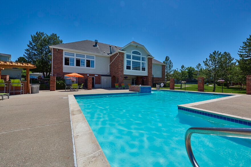 Villas at Homestead 6857 S Homestead Pky Centennial CO 80112