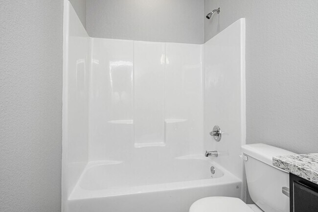 Building Photo - 8227 Bluefield Dr
