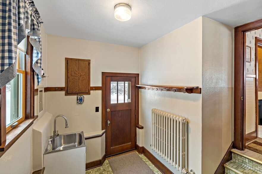 Building Photo - 52275 Rush Lake Trl