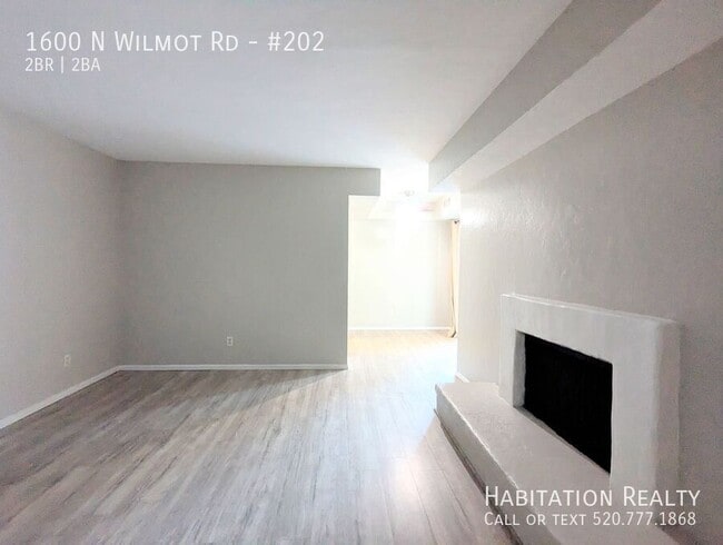 Building Photo - 1600 N Wilmot Rd