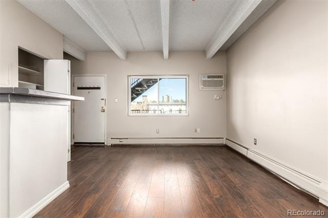 Building Photo - 590 Logan St