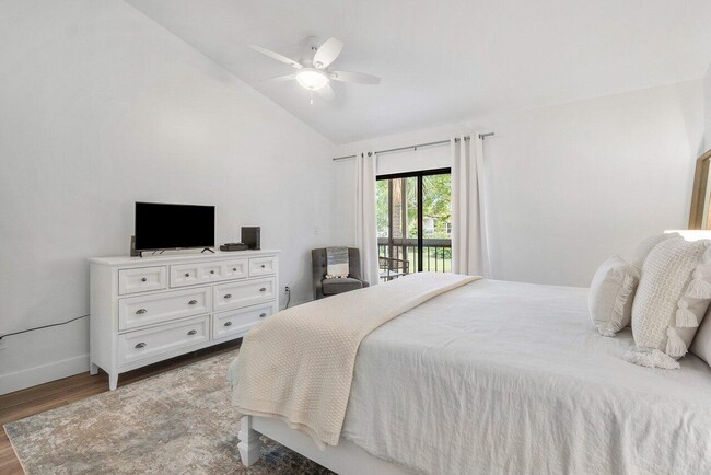 Building Photo - 11863 Wimbledon Cir