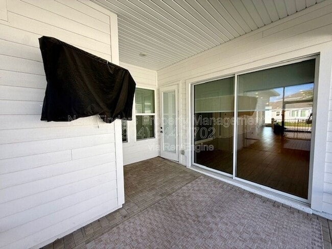 Building Photo - 119 Martha Ct.