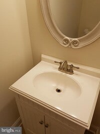 Building Photo - 162 Peregrine Dr