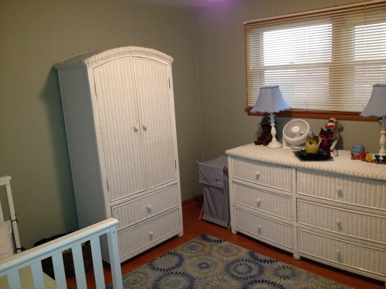 Building Photo - 7009 W Lloyd St