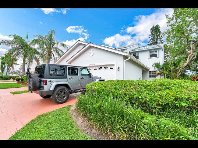 Building Photo - 17052 Boca Club Blvd