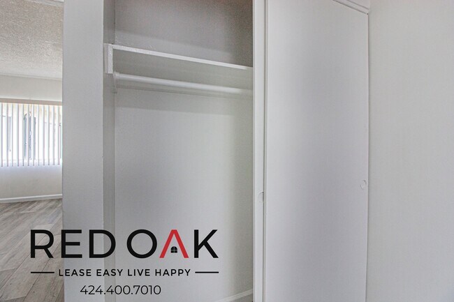 Building Photo - 11823 Lakewood Blvd