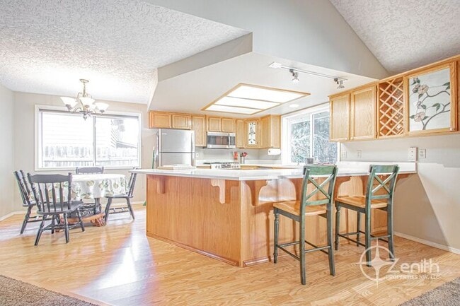 Building Photo - 12018 SE 17th St