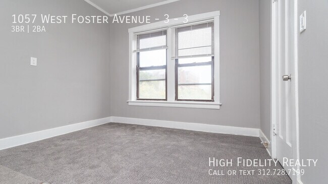 Building Photo - 1057 W Foster Ave